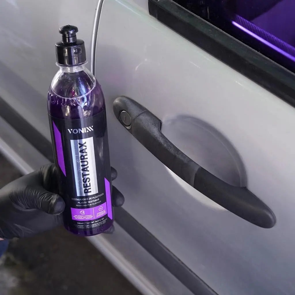Restaurador Plástico Restaurax 500ml, Renova e Restaura Superfícies Plásticas, Contém Polímeros Especiais que Protegem contra Aç
