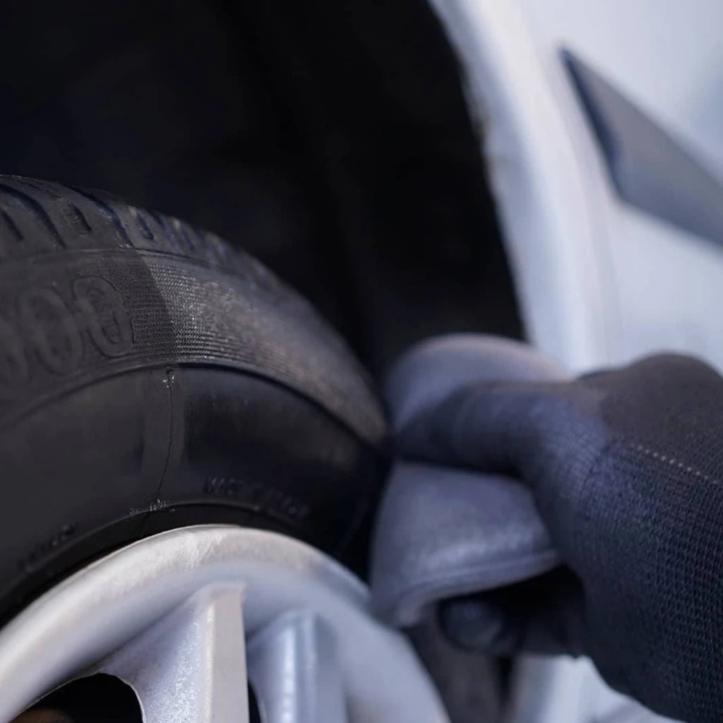 Revox 500ml Selante Sintético para Pneus Pneu Pretinho Vonixx