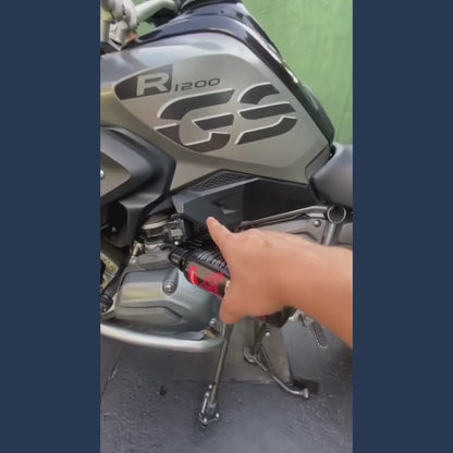 Revitalizador Premium de Plásticos para Motos - Nuber Razux 240ml